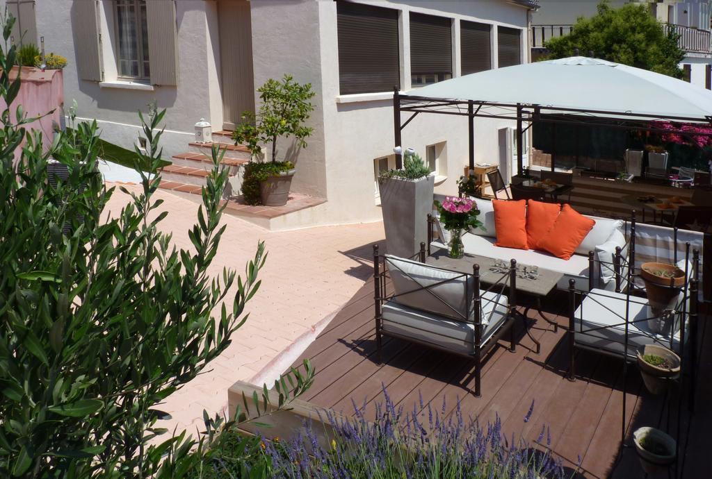 Hotel Du Soleil Ιέρ Εξωτερικό φωτογραφία