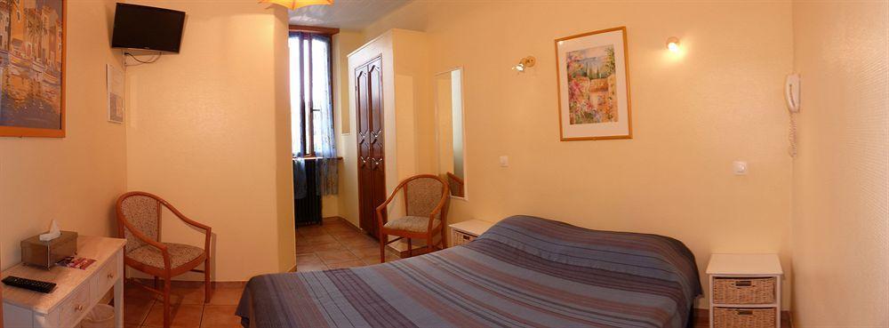 Hotel Du Soleil Ιέρ Δωμάτιο φωτογραφία