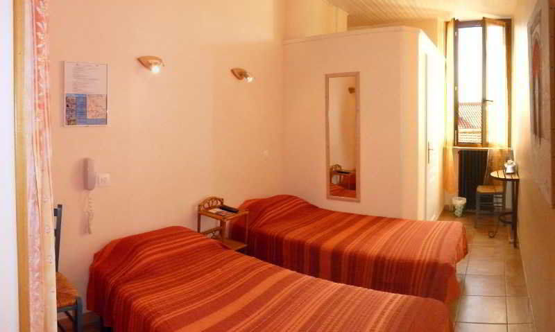 Hotel Du Soleil Ιέρ Εξωτερικό φωτογραφία