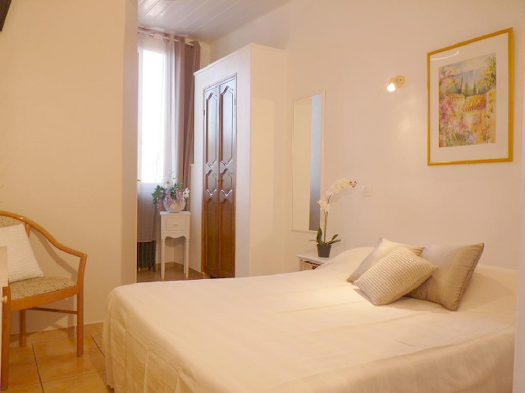 Hotel Du Soleil Ιέρ Εξωτερικό φωτογραφία