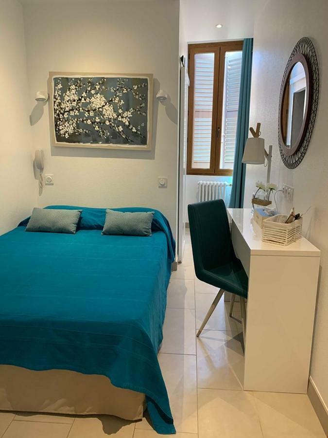 Hotel Du Soleil Ιέρ Εξωτερικό φωτογραφία