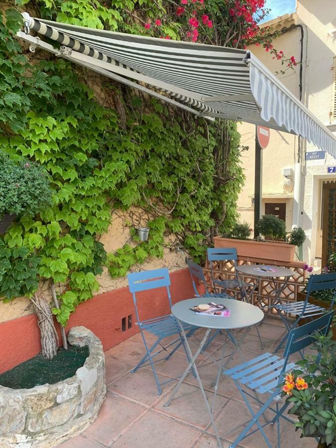 Hotel Du Soleil Ιέρ Εξωτερικό φωτογραφία