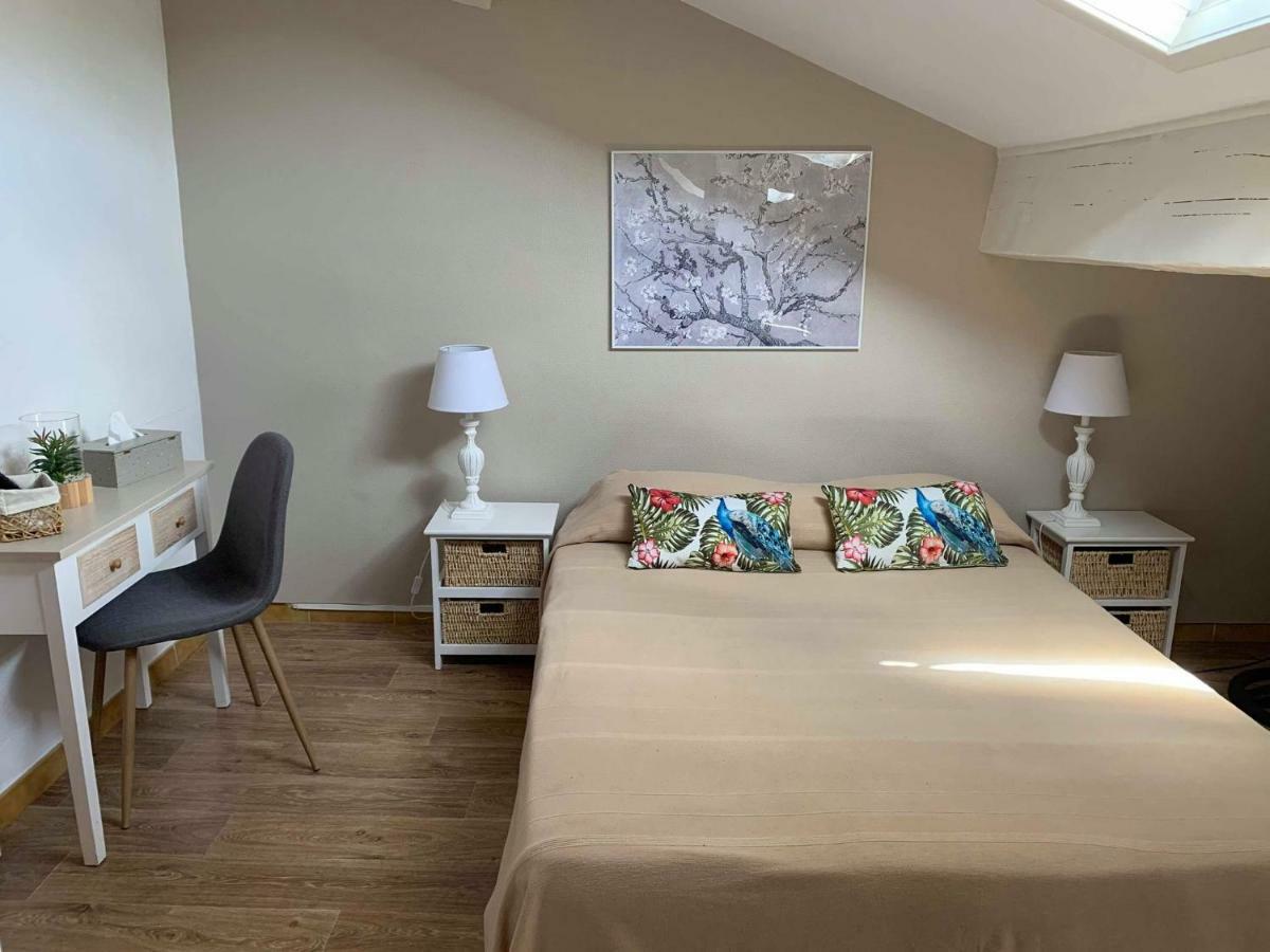 Hotel Du Soleil Ιέρ Εξωτερικό φωτογραφία