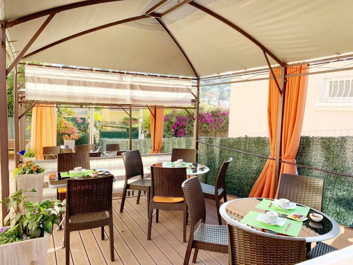 Hotel Du Soleil Ιέρ Εξωτερικό φωτογραφία